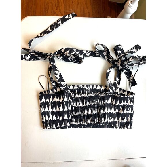 NWT ZARA Crop Top Sz S  Hearts Black White Smocked Bow Tie Shoulder Straps - Picture 3 of 8